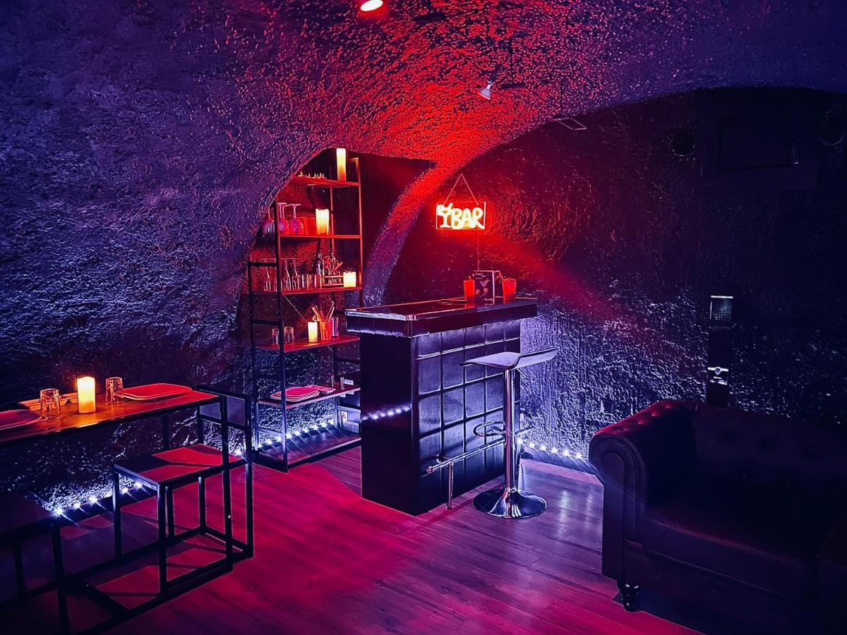 Love Room Suite Dirty Diana Aubagne Kültér fotó